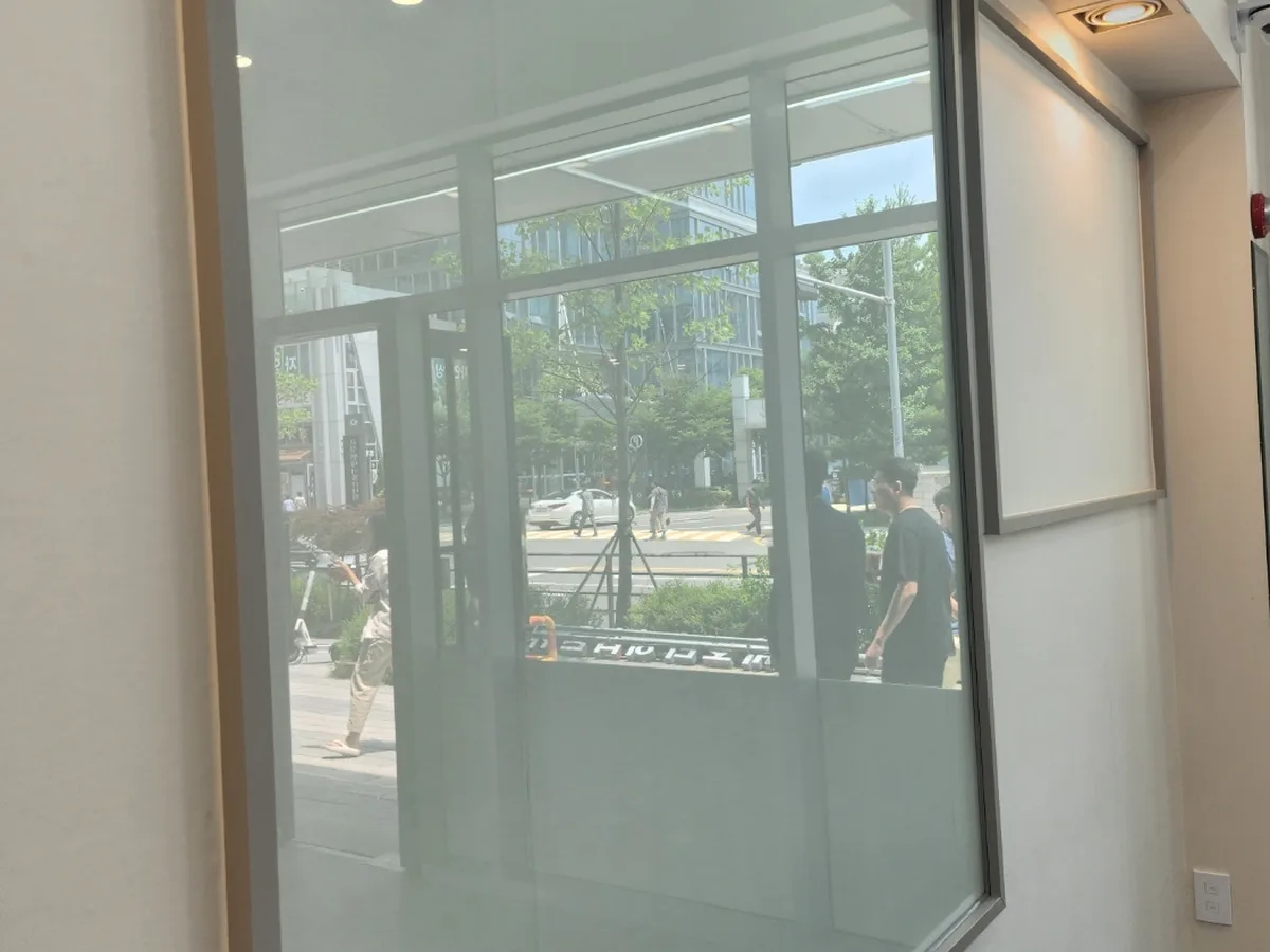 칠곡군 가산면 건물 복도·대기 동선 야간 위생청소 사례 - 행진크린