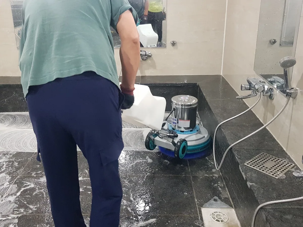 울진군 매화면 찜질방 수전·샤워기 건식 사우나 위생청소 사례 - 행진크린